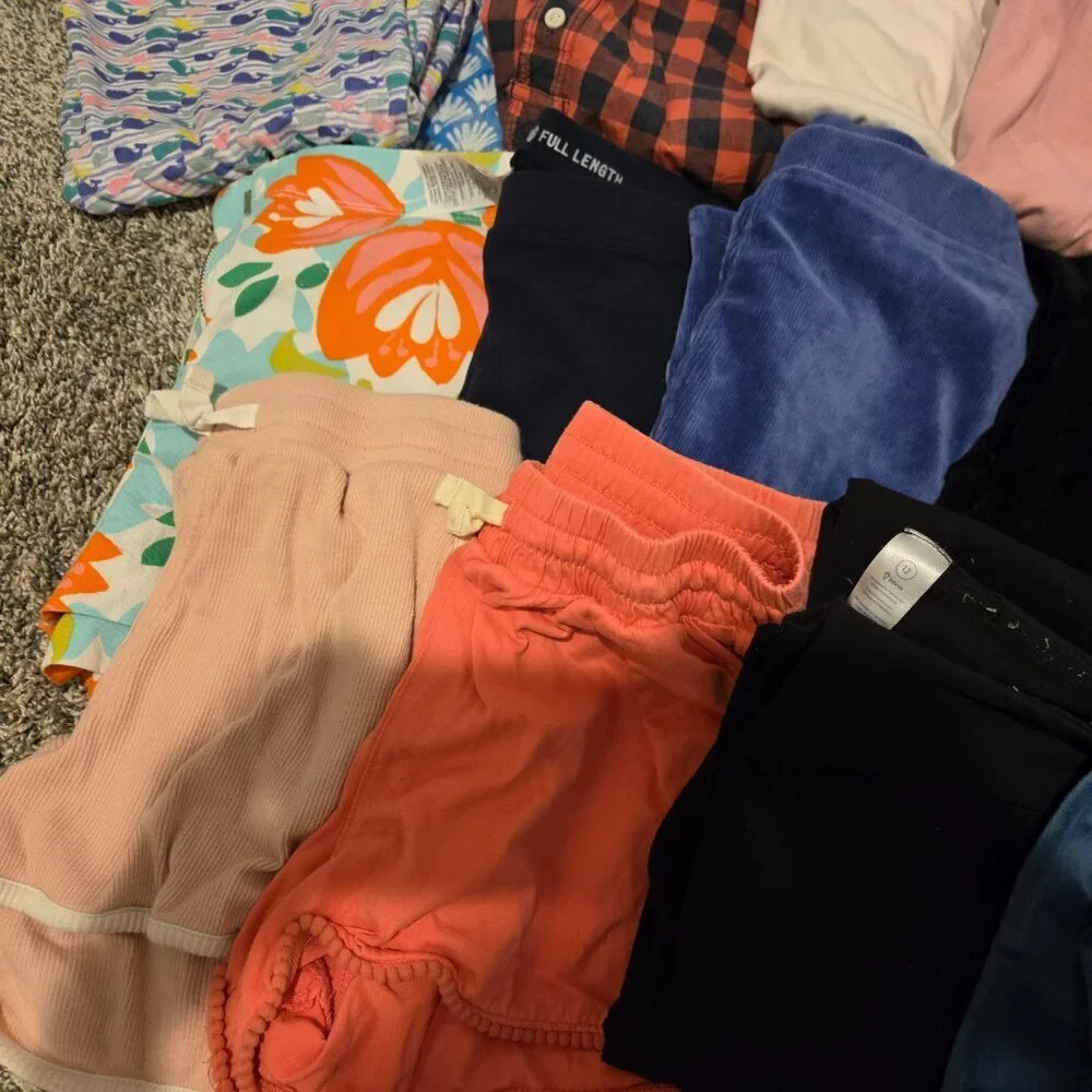 Lot of 19 Pieces Girl's Clothing 12-14 Crewcuts Tea Collection Vineyard Vines